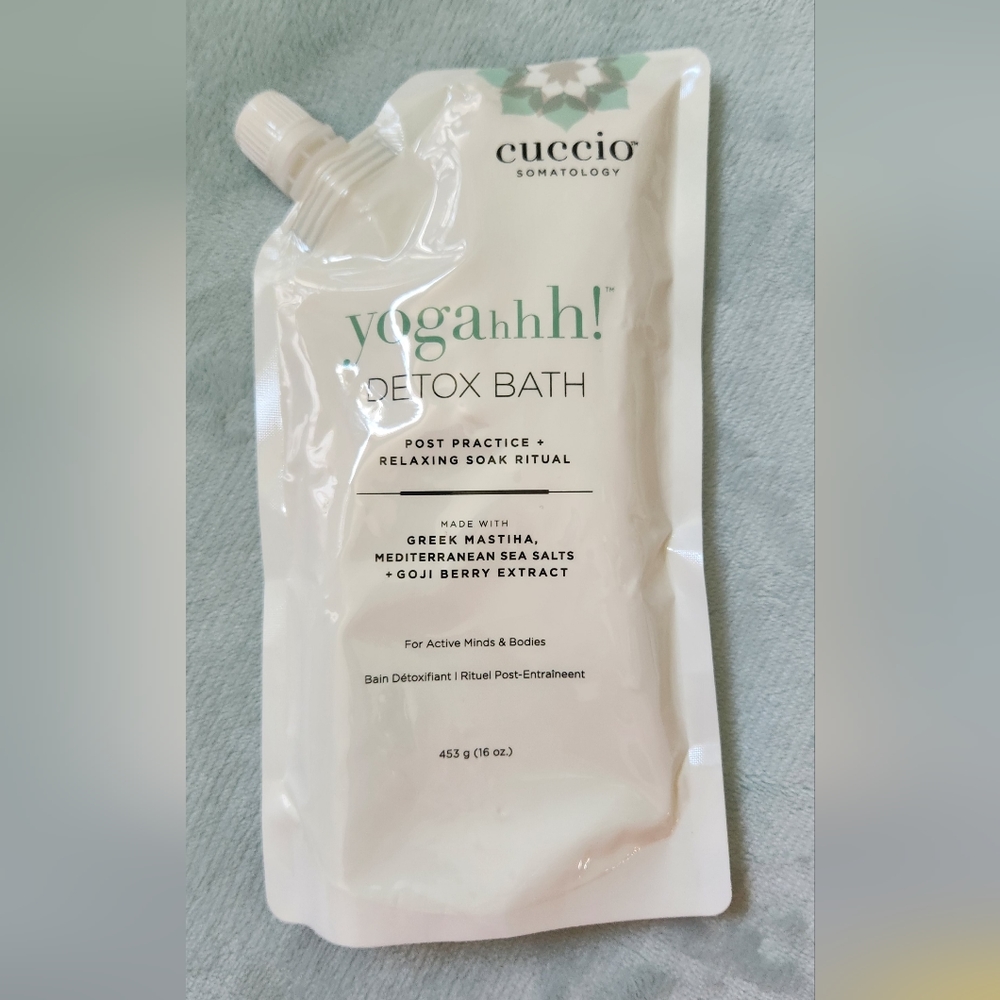 Cuccio yogahhh! Detox Bath Salts